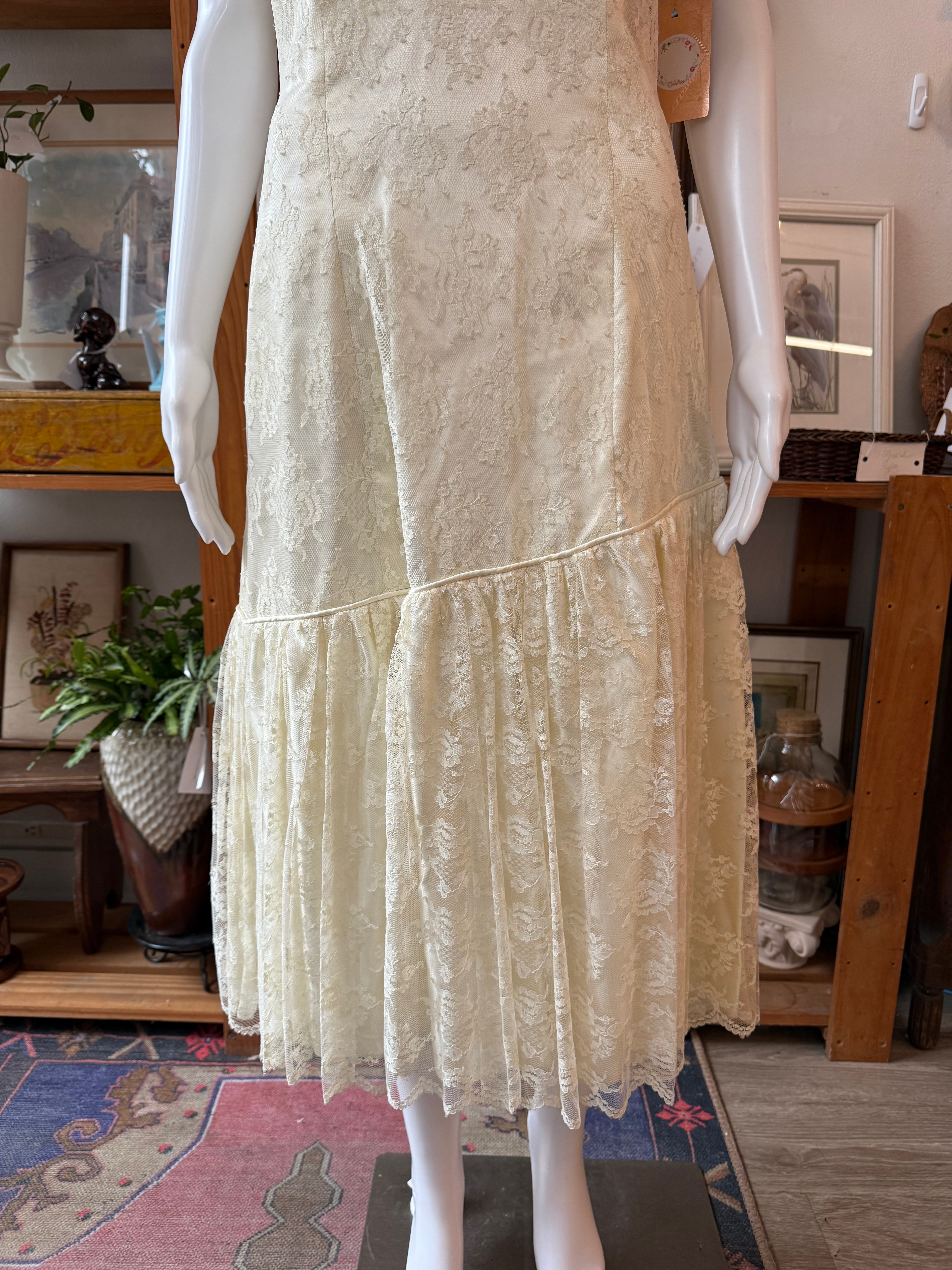 80s lace dress Lace Wedding 80s Wedding Gown 80s Drop Waist Wedding Gown With Train