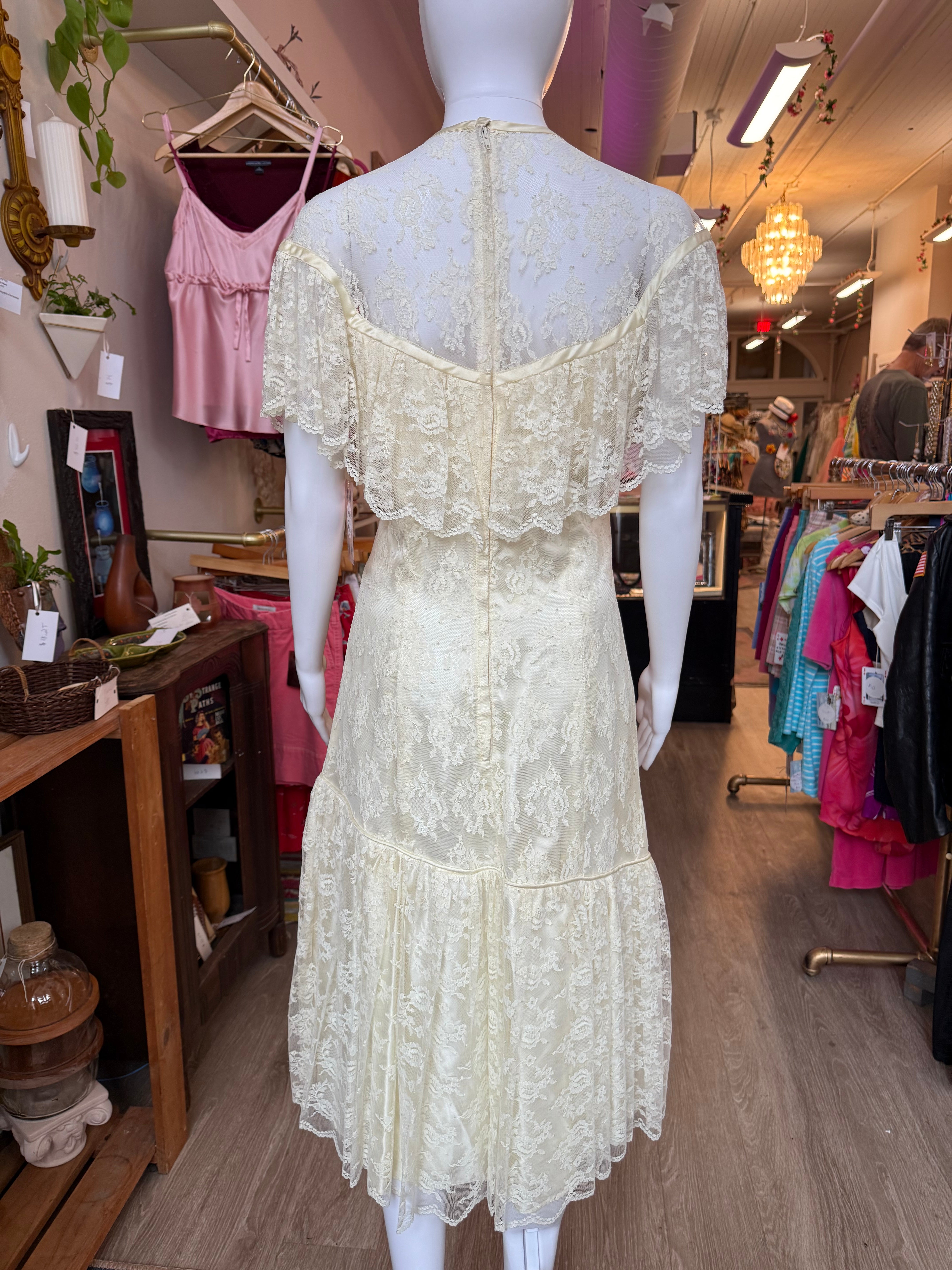80s lace dress 80s Black Lace Gown With Train